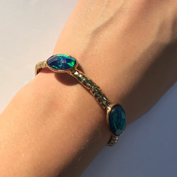 4 green blue stones with gold elastic holders bracelet - Picture 4 of 7